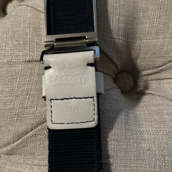 Men’s Lacoste belt, navy with white buckle size medium - Picture 3 of 3